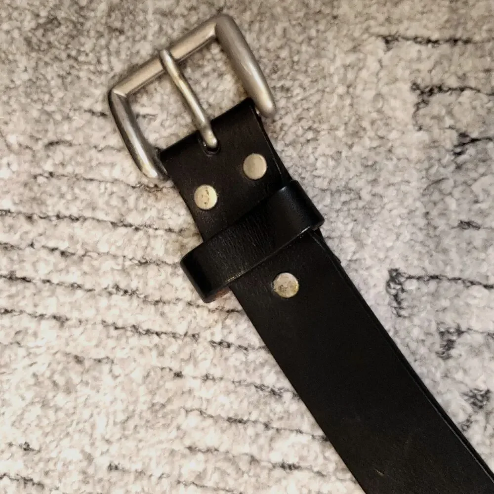 Black Genuine Leather Belt Size 40 Silver Tone Buckle Classic Men’s